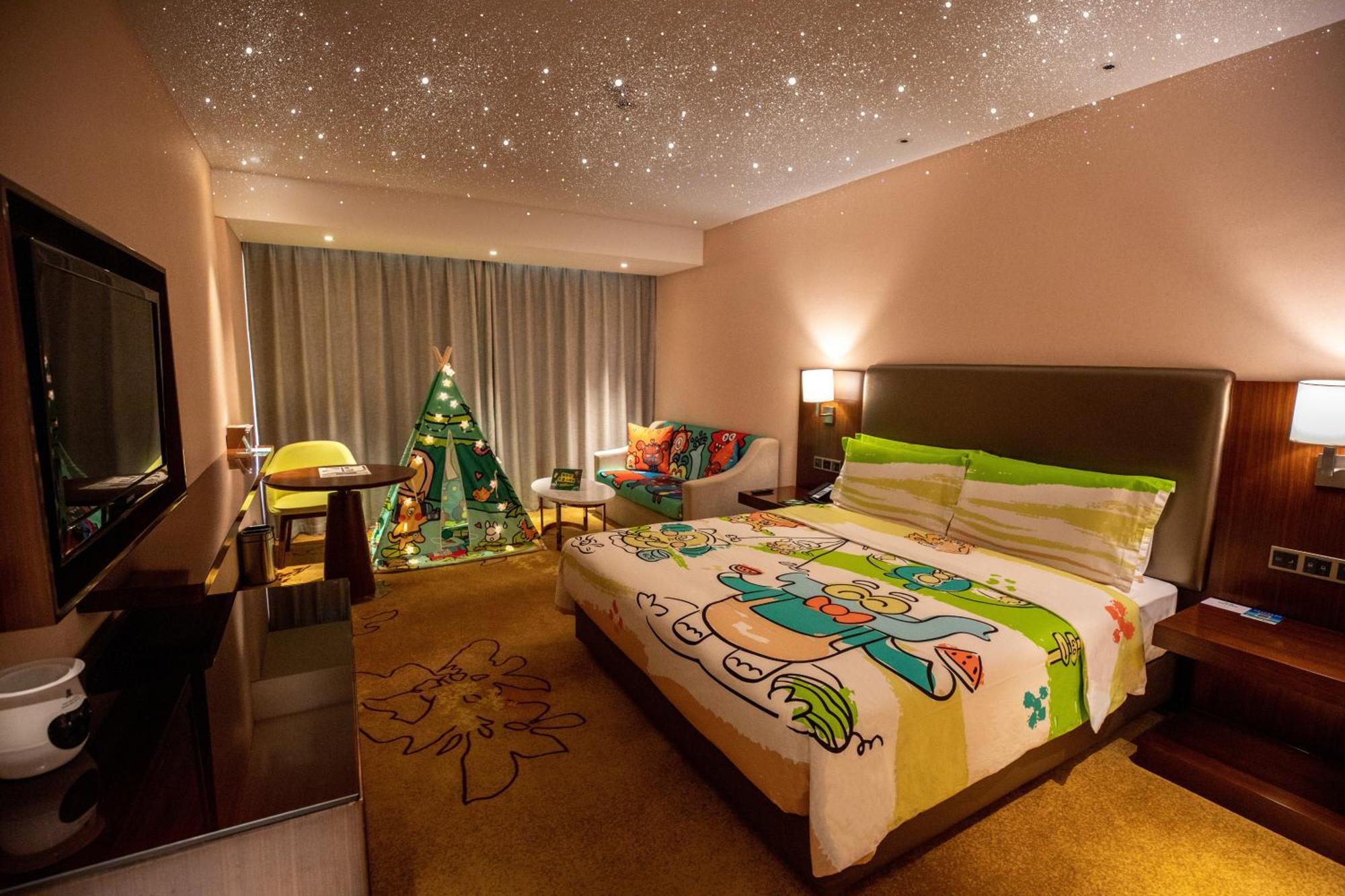 Holiday Inn Chengdu Century City-Westtower מראה חיצוני תמונה
